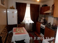 продам 2-х кімнатну квартиру з меблями в м. Городок 