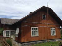 Продається дерев’яний будинок у смт. Підбуж (вул. Героїв УПА)