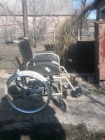 Продам инвалидных коляску