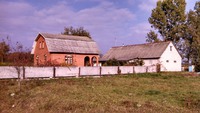 Продаж двох будинків на одній ділянці в с. Олеськ.