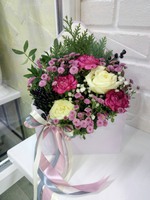 Салон-магазин ,,Твоя квіточка,, пропонує живі квіти та вазони, м'ясні та солодкі букети на будь-який смак!