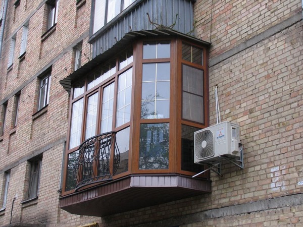 Наружная отделка балконов сайдингом и профнастилом в Челябинске - Дисконт балкон