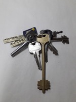 Знайдено ключі