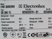 Холодильник Electrolux ERB 36003W8.