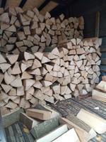 Продам дрова рубані ясеня 10 складометрів з доставкою