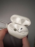 Airpods з одним навушником