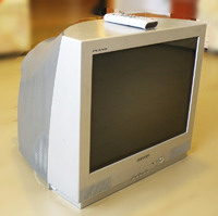 Телевизор Samsung CS-21K9Q цветной, с плоским экраном, диагональ 21', полностью в идеальном рабочем состоянии
