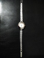 Часы "ЗАРЯ" (СССР) наручные женские механические винтажные, 17 камней, антиквариат